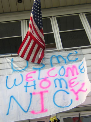 /archives/A_marine_comes_home_6_10_03.jpg